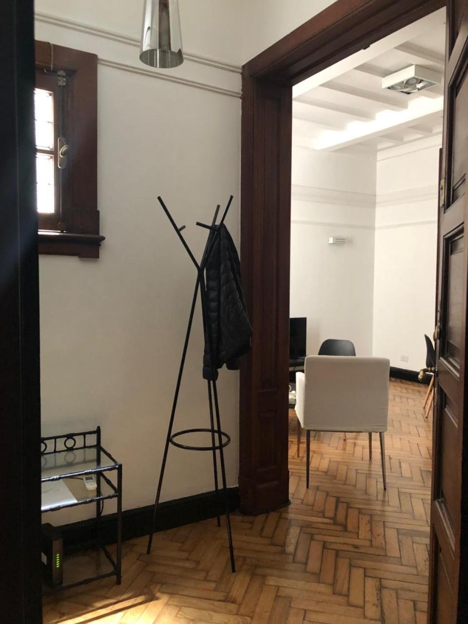 Antiguo Departamento Con Excelente Ubicación Buenos Aires