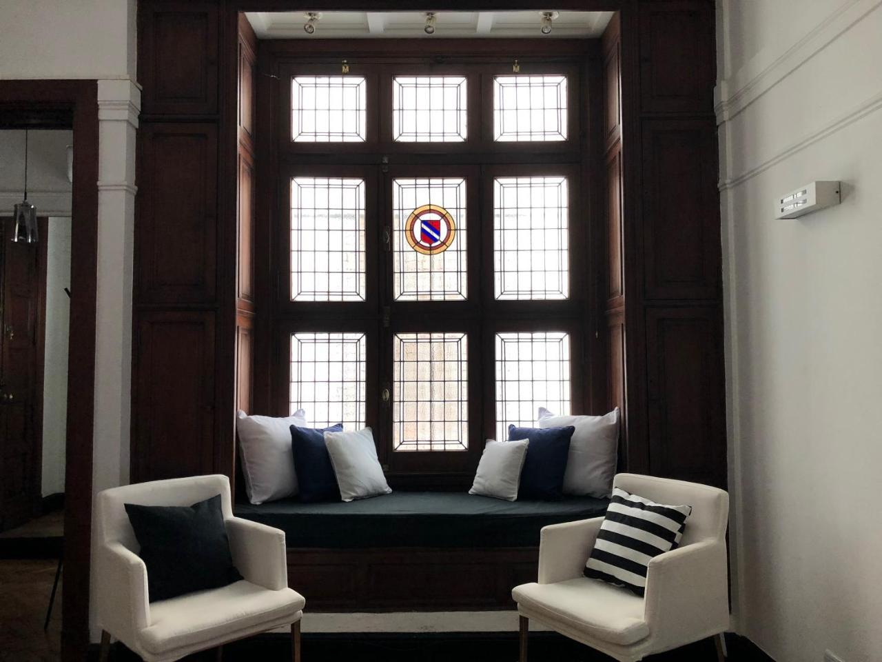 Antiguo Departamento Con Excelente Ubicación * Buenos Aires
